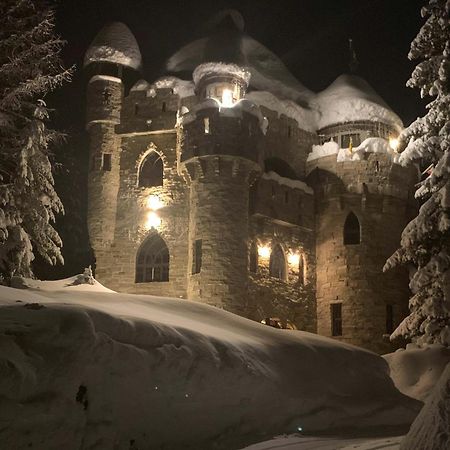 Schweitzer Castle Villa Sandpoint Bagian luar foto