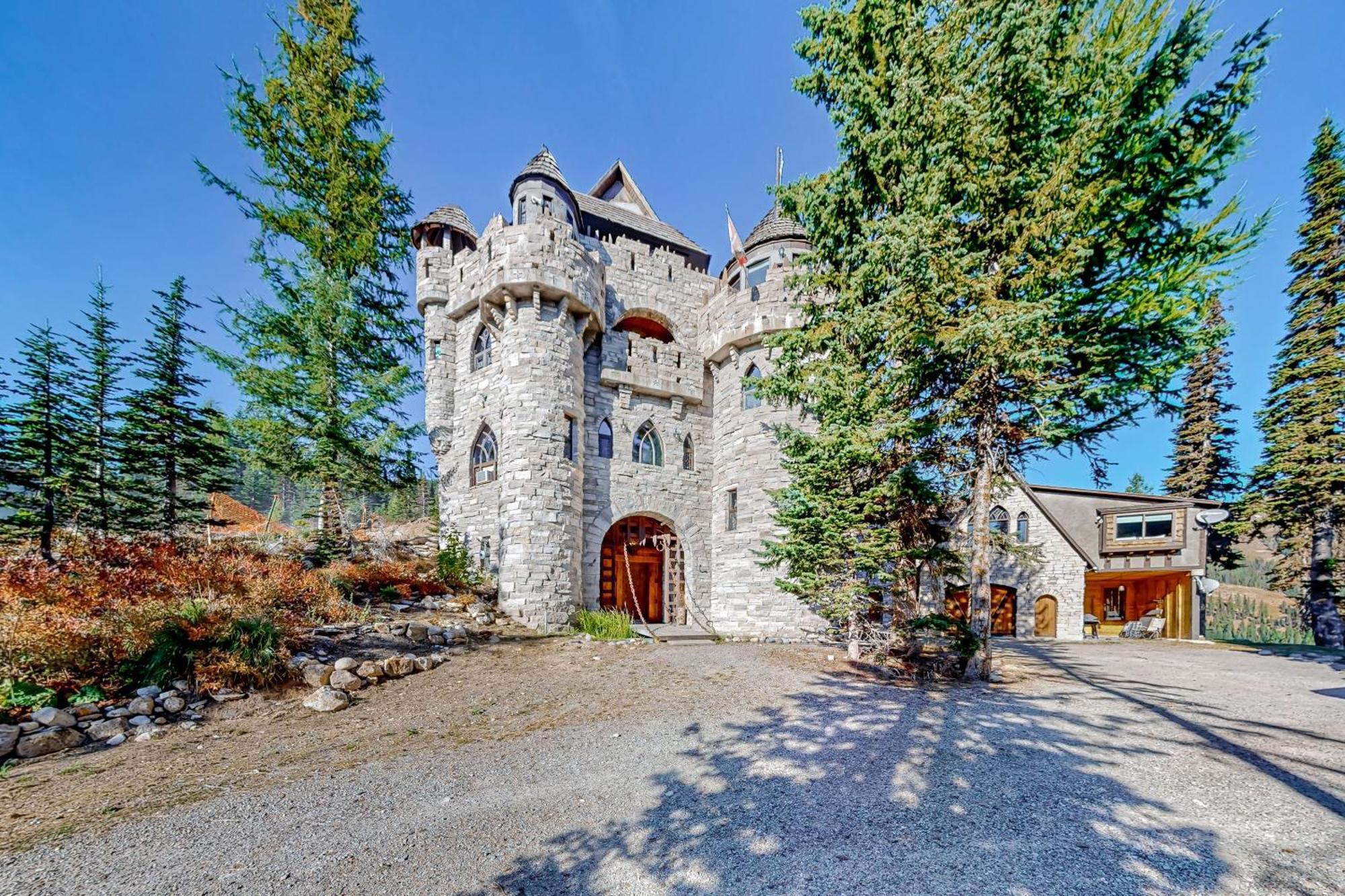 Schweitzer Castle Villa Sandpoint Bagian luar foto