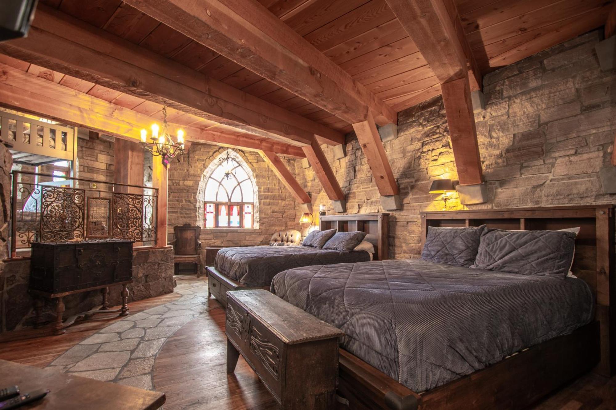 Schweitzer Castle Villa Sandpoint Bagian luar foto