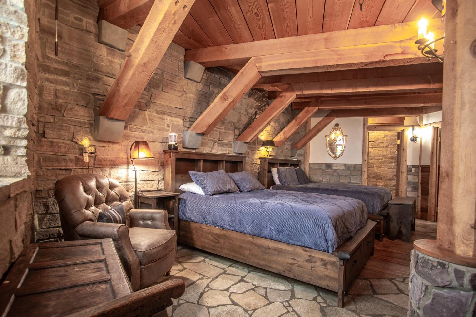 Schweitzer Castle Villa Sandpoint Bagian luar foto
