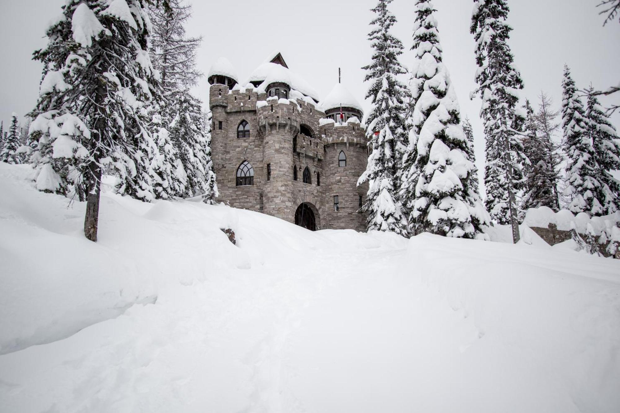 Schweitzer Castle Villa Sandpoint Bagian luar foto