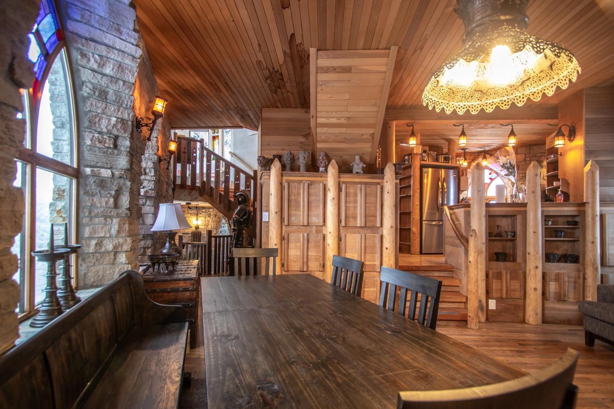 Schweitzer Castle Villa Sandpoint Bagian luar foto